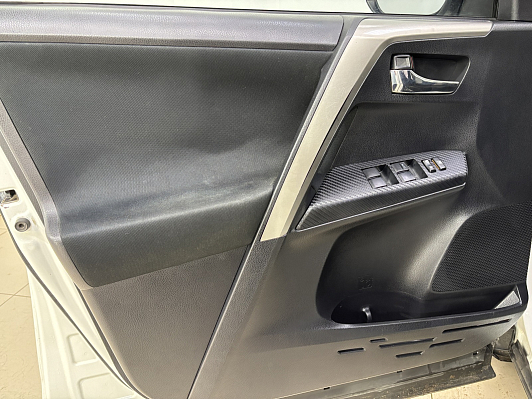 Toyota RAV4 Стандарт, 2015 года, пробег 158000 км