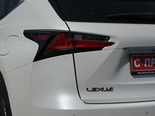 Lexus NX Luxury, 2015 года, пробег 100658 км
