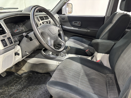 Mitsubishi Pajero Sport, 2007 года, пробег 290000 км