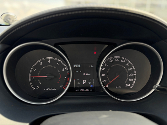 Mitsubishi Outlander Intense, 2011 года, пробег 216088 км