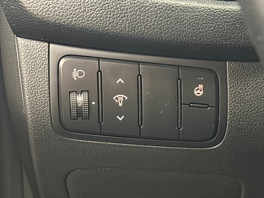 Kia Ceed, 2018 года, пробег 100000 км