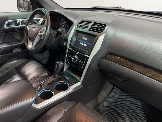 Ford Explorer Limited, 2013 года, пробег 200500 км