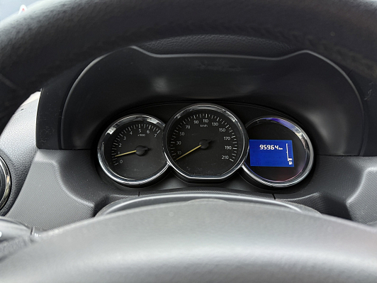 Renault Duster Expression, 2017 года, пробег 95000 км