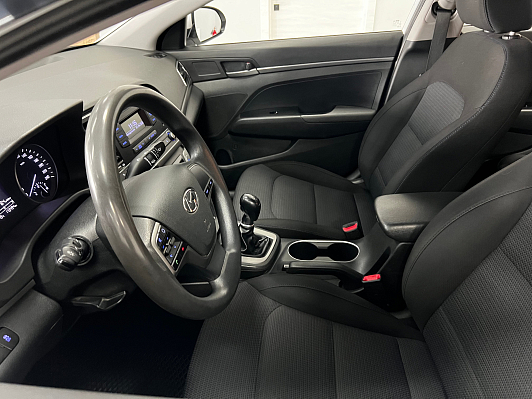 Hyundai Elantra Start, 2017 года, пробег 173500 км