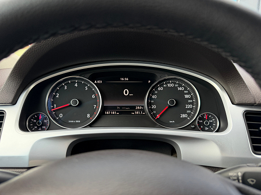 Volkswagen Touareg, 2013 года, пробег 187148 км