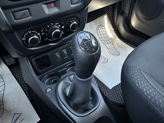 Renault Duster Expression, 2019 года, пробег 55000 км
