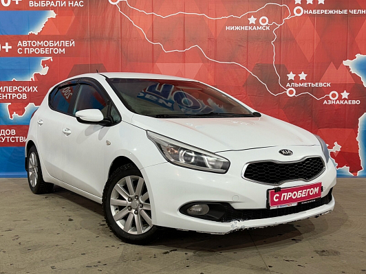 Kia Ceed Classic (без опций обогрева), 2014 года, пробег 138000 км