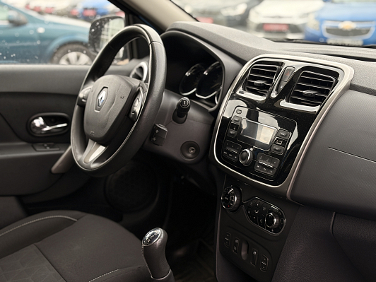 Renault Sandero Privilege, 2017 года, пробег 74090 км