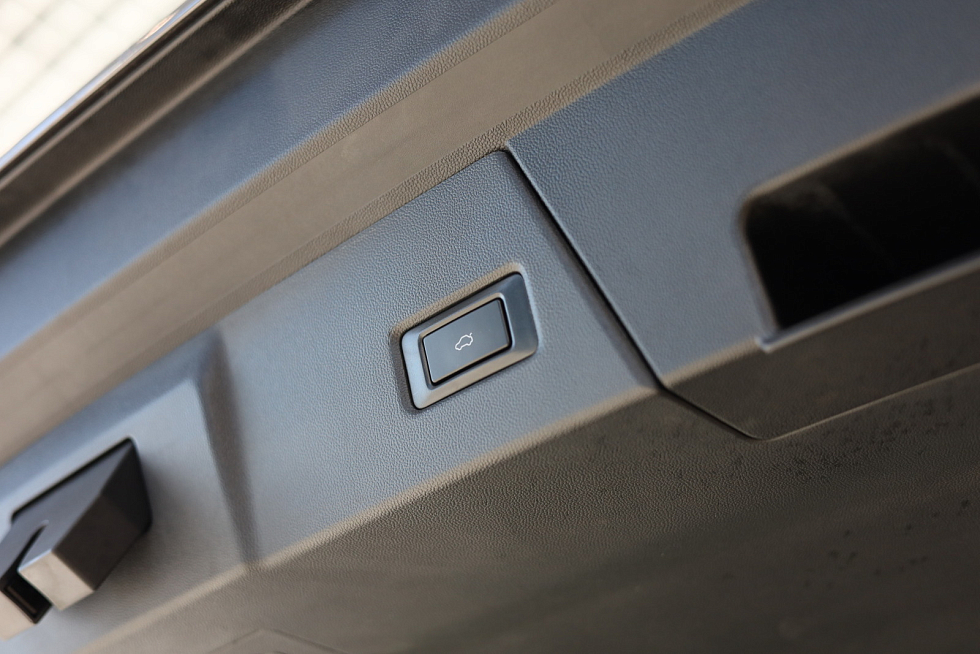 Jaecoo J8 Active двухцветный, серый