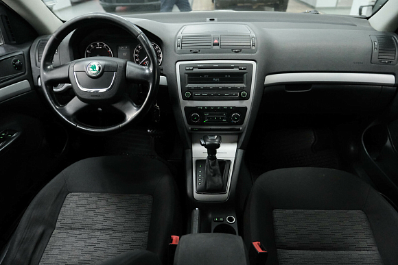Skoda Octavia Elegance, 2012 года, пробег 280000 км