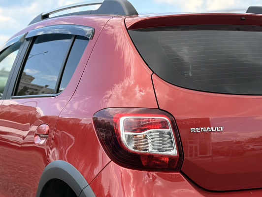 Renault Sandero Confort, 2017 года, пробег 82100 км