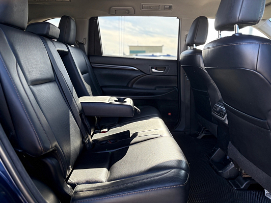 Toyota Highlander Люкс, 2014 года, пробег 166000 км