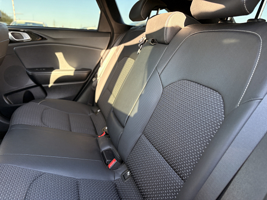 Kia Ceed Prestige, 2021 года, пробег 51000 км