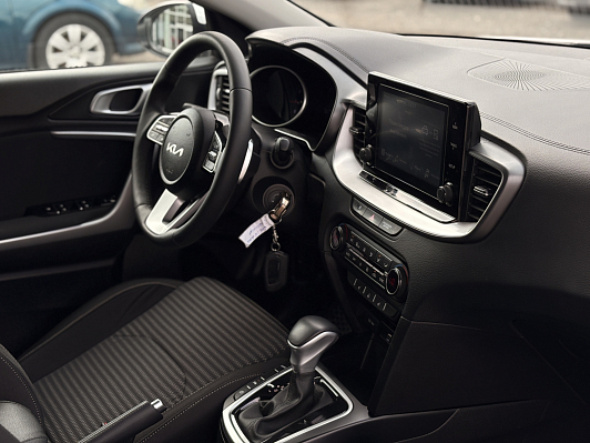 Kia Ceed Luxe, 2022 года, пробег 83397 км