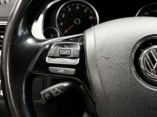 Volkswagen Touareg Business, 2015 года, пробег 176000 км