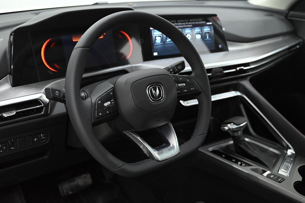 Changan CS35 Plus Advance, белый