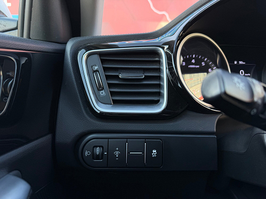 Kia Ceed Luxe, 2018 года, пробег 91858 км