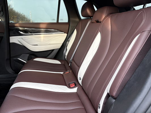 Geely Monjaro Flagship (Xingyue L), 2023 года, пробег 25300 км