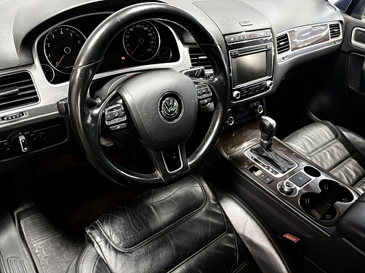 Volkswagen Touareg Business, 2015 года, пробег 176000 км
