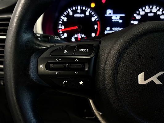Kia Rio Style, 2021 года, пробег 70065 км