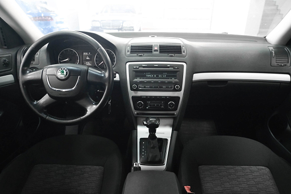 Skoda Octavia Ambition, 2010 года, пробег 149000 км