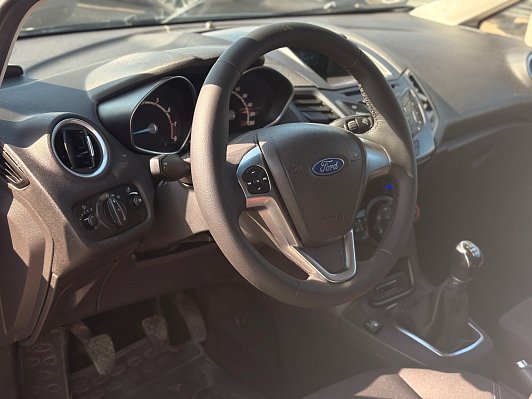 Ford Fiesta Trend, 2015 года, пробег 210128 км