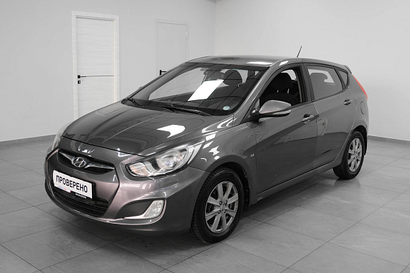 Hyundai Solaris Dynamic, 2012 года, пробег 190000 км