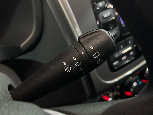 Renault Sandero Stepway Life, 2020 года, пробег 12500 км