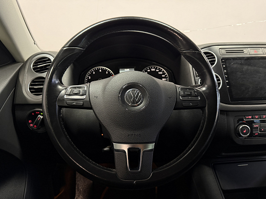 Volkswagen Tiguan Avenue, 2011 года, пробег 111000 км
