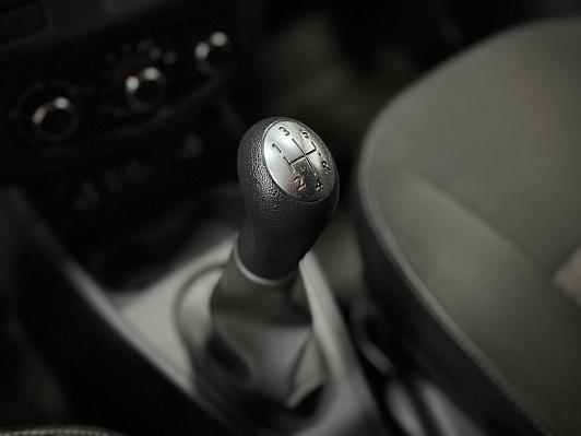 Lada (ВАЗ) Largus Comfort 5 мест Multimedia Winter, 2022 года, пробег 120000 км