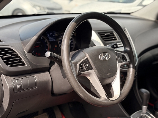 Hyundai Solaris Active, 2012 года, пробег 241297 км