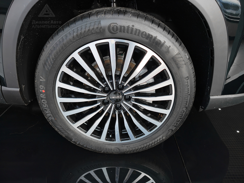 Tenet T8 Ультра 4WD, черный