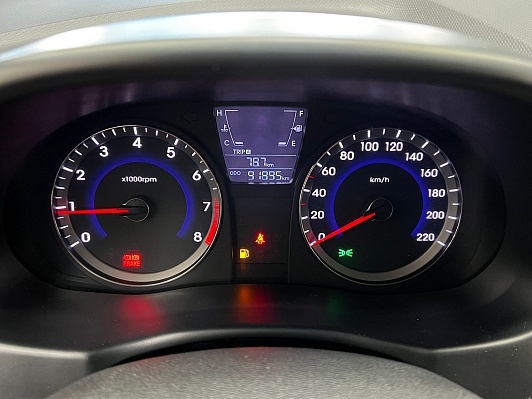 Hyundai Solaris Active, 2013 года, пробег 91893 км