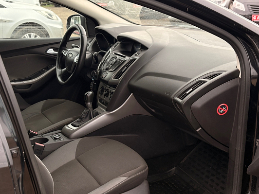 Ford Focus Trend, 2011 года, пробег 268837 км