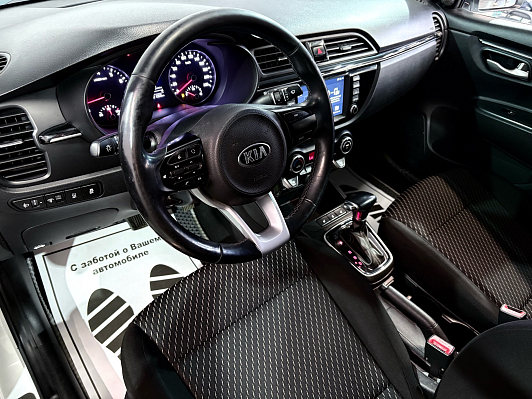 Kia Rio Лига Европы, 2018 года, пробег 100683 км