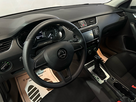 Skoda Octavia Ambition, 2019 года, пробег 123067 км