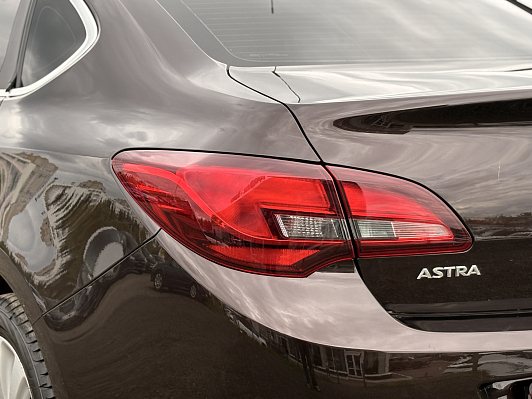 Opel Astra Cosmo, 2013 года, пробег 124500 км