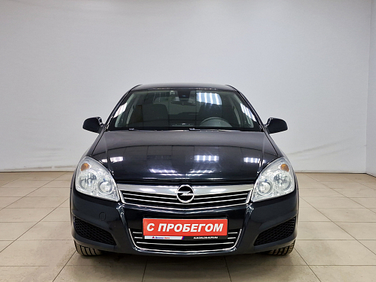 Opel Astra, 2011 года, пробег 171820 км