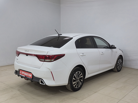 Kia Rio Luxe, 2021 года, пробег 85727 км
