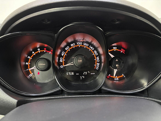 Lada (ВАЗ) Vesta 50 Anniversary, 2019 года, пробег 57589 км