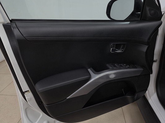 Mitsubishi Outlander Ultimate, 2011 года, пробег 194950 км