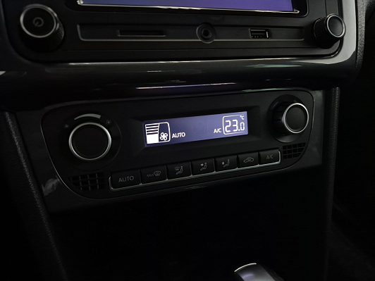 Volkswagen Polo Comfortline, 2019 года, пробег 93211 км