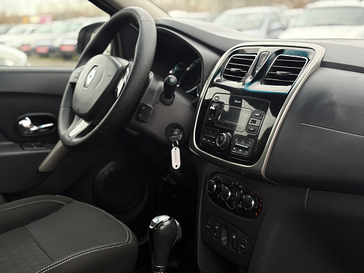 Renault Logan Privilege, 2018 года, пробег 184328 км