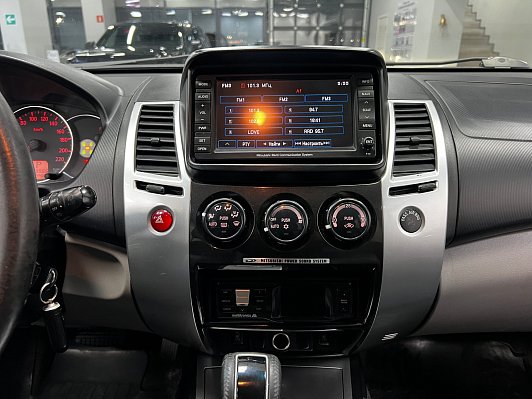 Mitsubishi Pajero Sport Ultimate S08, 2011 года, пробег 264438 км
