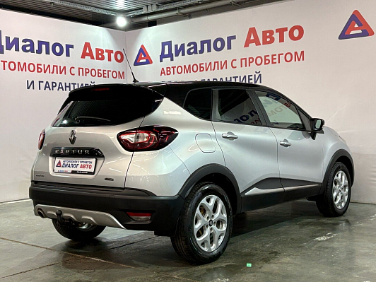 Renault Kaptur Drive, 2016 года, пробег 135000 км
