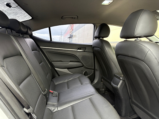 Hyundai Avante, 2018 года, пробег 128000 км