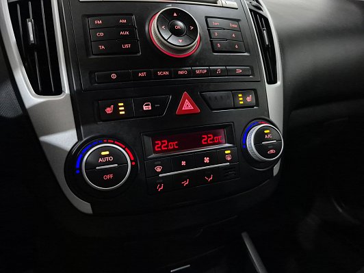 Kia Ceed, 2011 года, пробег 201993 км