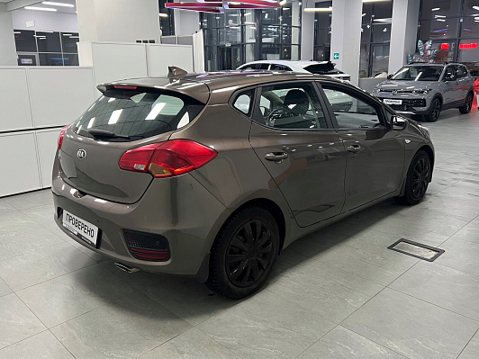 Kia Ceed Luxe, 2017 года, пробег 64605 км