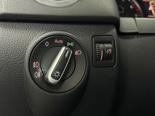 Volkswagen Tiguan Avenue, 2013 года, пробег 185462 км