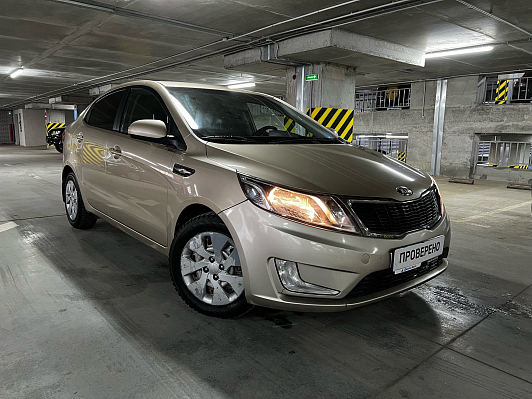 Kia Rio Luxe, 2014 года, пробег 140000 км